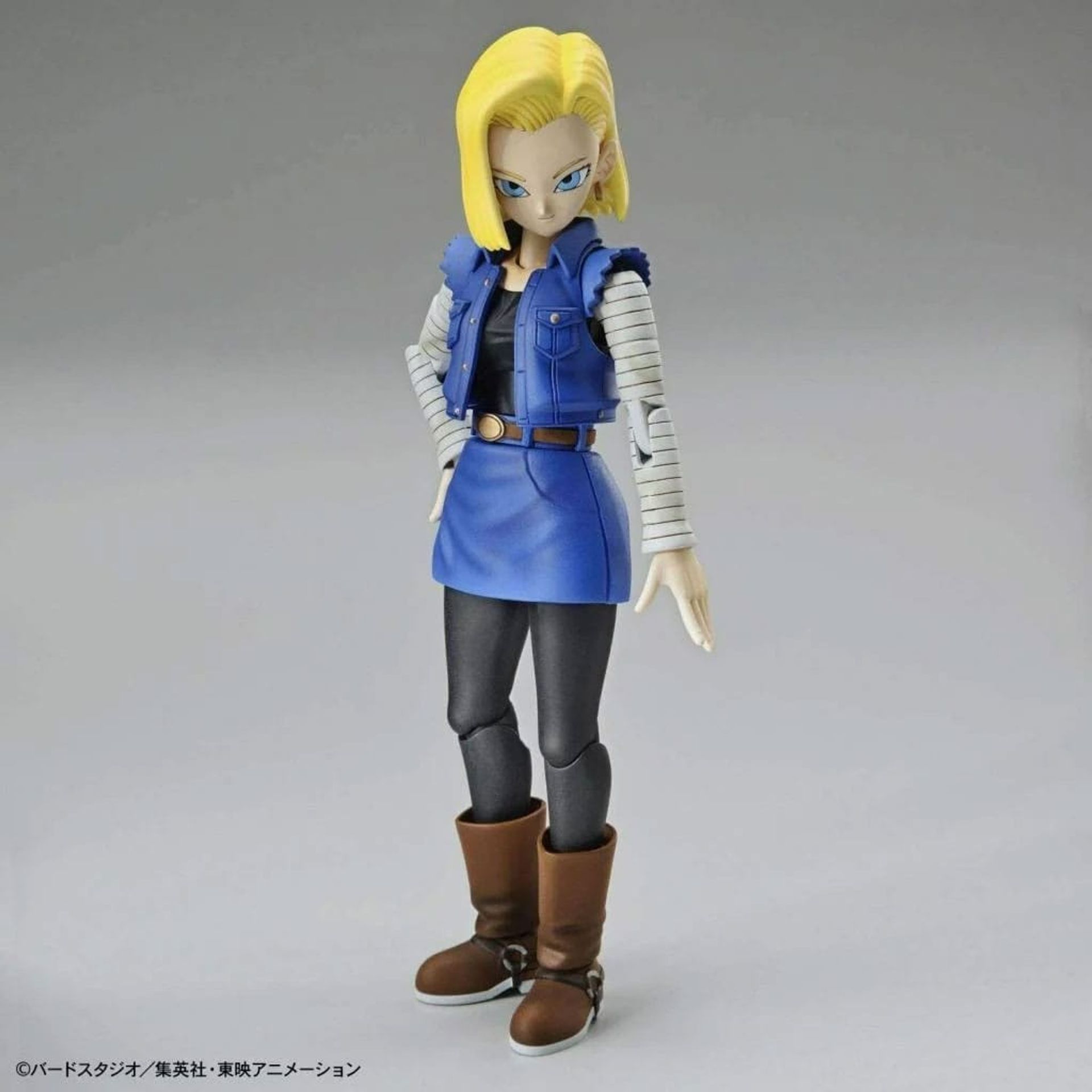 Dragon Ball Z Figure-Rise Standard Plastic Model Kit Android #18 - Precision Engineering and Dynamic Poseability